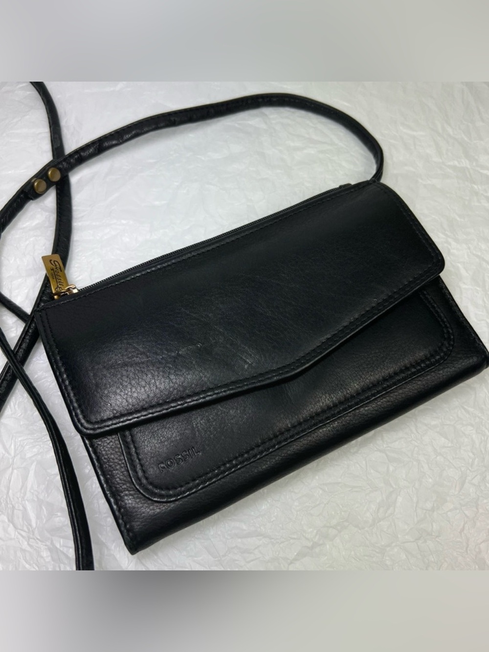 Fossil Black  Genuine Leather Clutch Crossbody Tri-Fold Organizer Wallet
